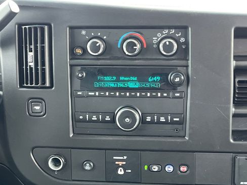 Used 2023 GMC Savana 2500 Extended w/ Driver Convenience Package RWD image 28