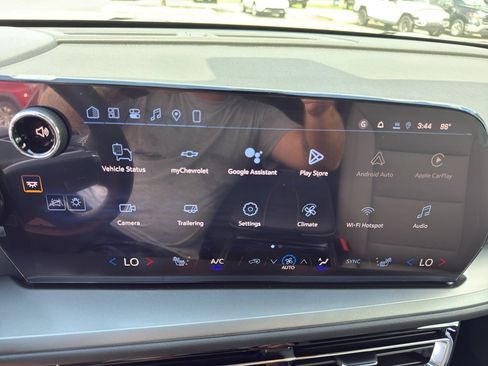 New 2026 Chevrolet Traverse LT image 16