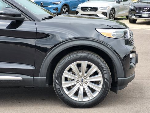 Used 2022 Ford Explorer Limited w/ Equipment Group 301A AWD/4WD image 7