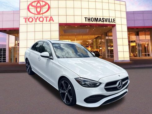 Used 2024 Mercedes-Benz C 300 Sedan image 3