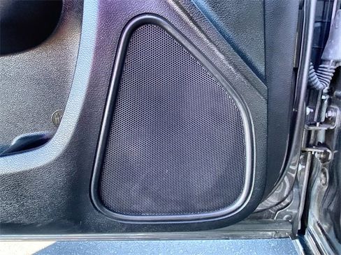 Used 2022 Dodge Charger SXT image 16