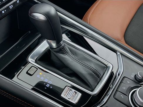 Used 2025 MAZDA CX-5 Carbon Edition image 11