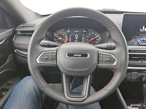 Used 2024 Jeep Compass Trailhawk image 14