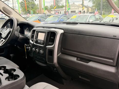 Used 2024 RAM 1500 Classic SLT AWD/4WD image 17