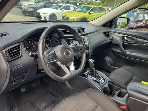 Used 2018 Nissan Rogue S AWD/4WD image 16