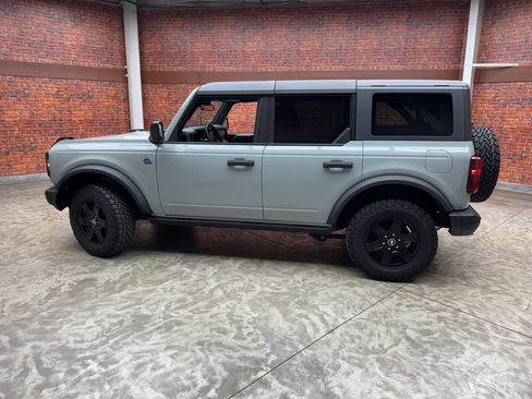 Used 2024 Ford Bronco Black Diamond AWD/4WD image 2