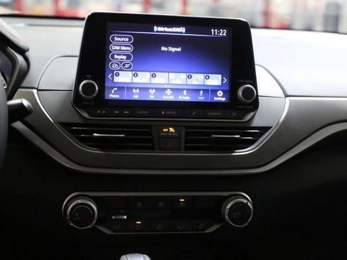 New 2025 Nissan Altima 2.5 SR image 12