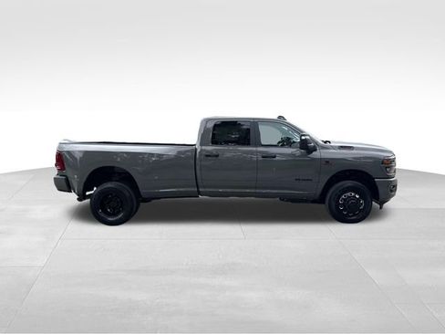 New 2026 RAM 3500 Big Horn AWD/4WD image 8
