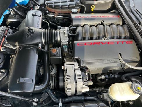 Used 2000 Chevrolet Corvette Coupe w/ Memory Pkg image 25