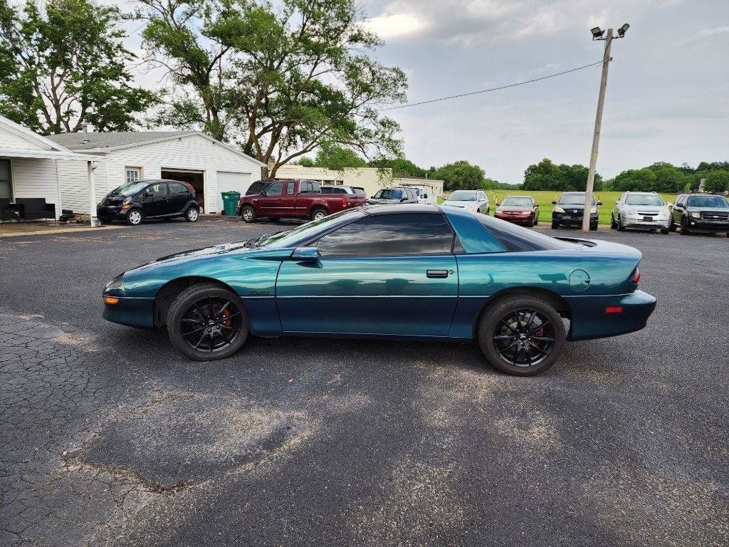 Used 1997 Chevrolet Camaro Z28 w/ Preferred Equipment Group 2 RWD image 8