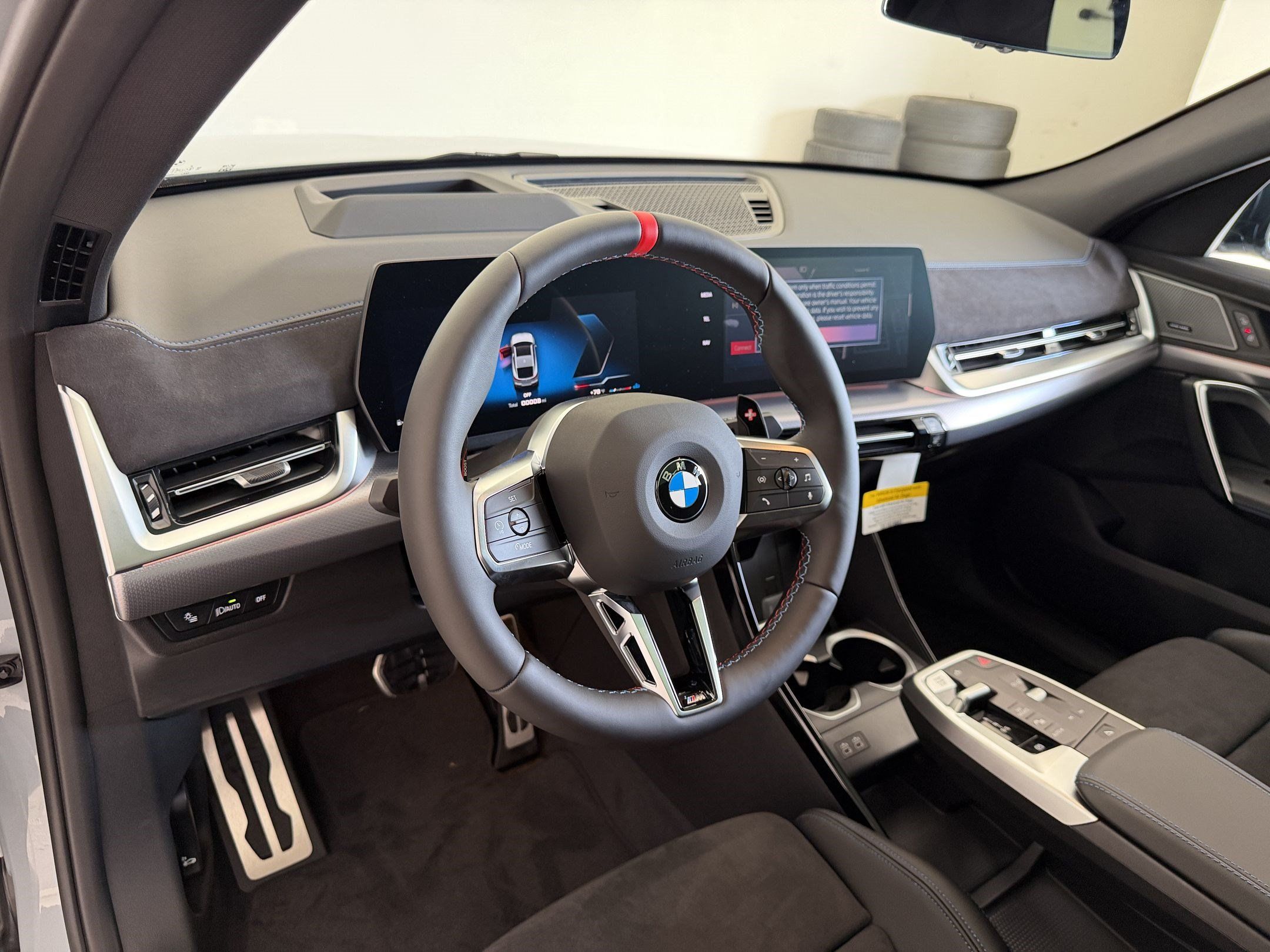 New 2027 BMW X2 M35i w/ Technology Package AWD/4WD image 4