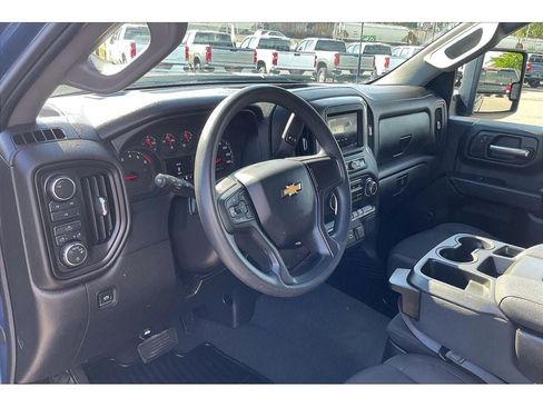 Used 2024 Chevrolet Silverado 2500 Custom AWD/4WD image 16