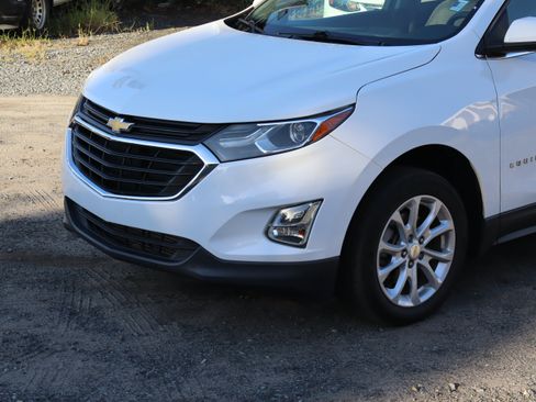 Used 2019 Chevrolet Equinox LT FWD image 17