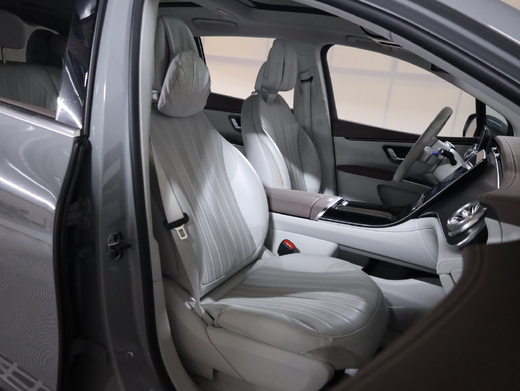 Used 2023 Mercedes-Benz EQS 450+ 4MATIC SUV image 59