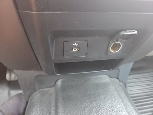 Used 2022 Ford F250 XL w/ Power Equipment Group AWD/4WD image 18