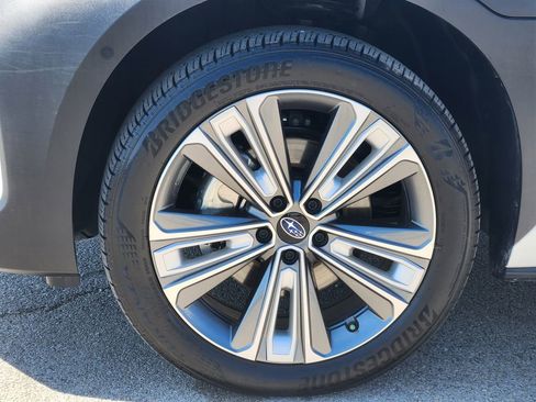 Used 2025 Subaru Solterra AWD/4WD image 10