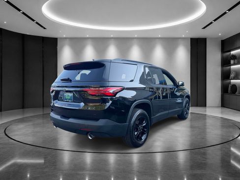 Used 2023 Chevrolet Traverse LT w/ Midnight/Sport Edition AWD/4WD image 5