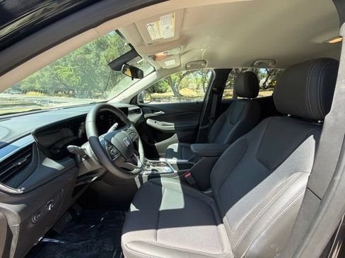 Used 2025 Buick Encore GX Preferred FWD image 15