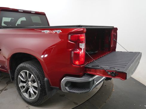Used 2022 Chevrolet Silverado 1500 LT w/ Safety Package image 9