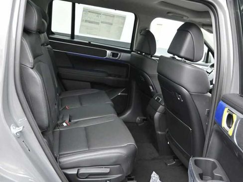 New 2026 Hyundai Santa Fe Limited AWD/4WD image 12