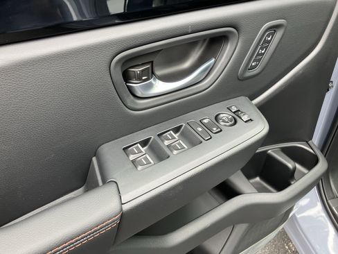 New 2025 Honda Pilot TrailSport image 15