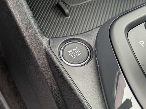Used 2025 Kia K4 EX image 30