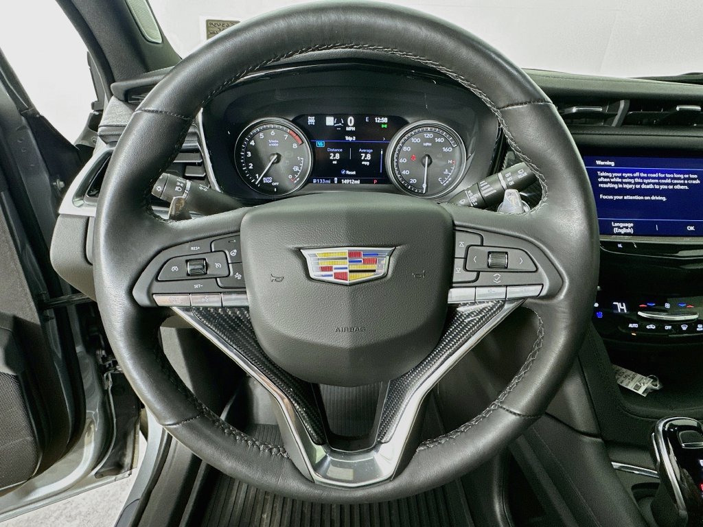 Used 2025 Cadillac XT6 Sport w/ Technology Package AWD/4WD image 11