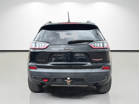 Used 2019 Jeep Cherokee Trailhawk w/ Cold Weather Group image 4