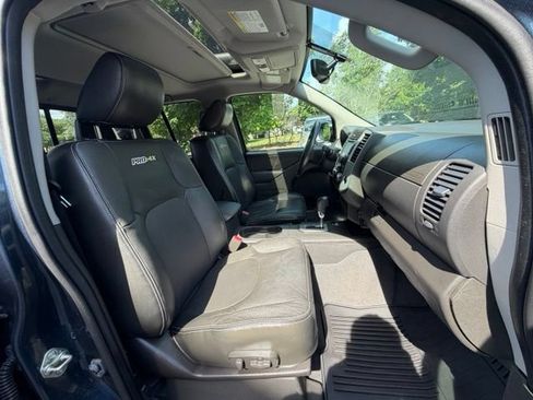 Used 2020 Nissan Frontier PRO-4X w/ Pro-4x Utility Package AWD/4WD image 11