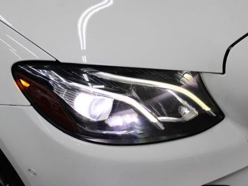 Used 2018 Mercedes-Benz E 300 4MATIC w/ Premium 1 Package image 27