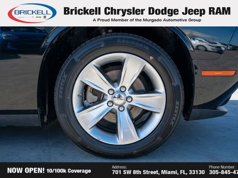 Used 2022 Dodge Challenger SXT image 31