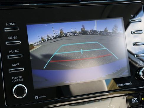 Certified 2022 Toyota Prius LE image 12