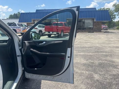 Used 2022 Ford Escape Titanium w/ Class II Trailer Tow Package AWD/4WD image 20
