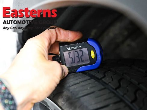 Used 2022 Toyota RAV4 XLE image 27