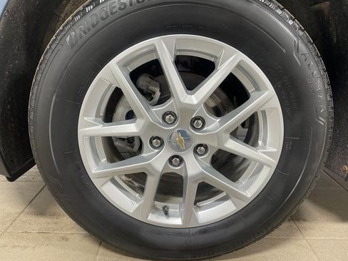 Used 2024 Chevrolet Equinox LS w/ LS Convenience Package image 7