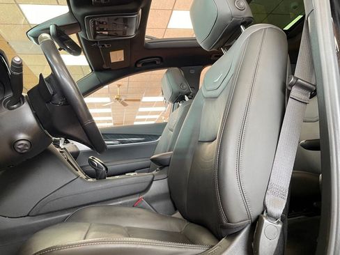 Used 2023 Cadillac XT6 Premium Luxury w/ Technology Package AWD/4WD image 15