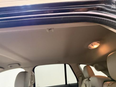 Used 2014 Ford Edge Limited FWD image 10
