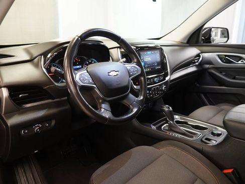 Used 2020 Chevrolet Traverse LT w/ Driver Confidence II Package AWD/4WD image 6