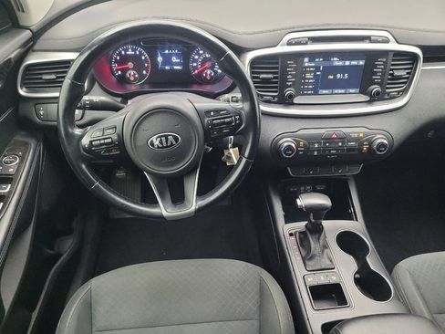 Used 2018 Kia Sorento AWD image 22