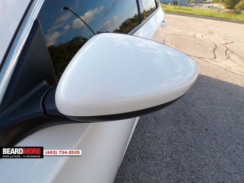 Used 2019 Honda Accord EX image 11