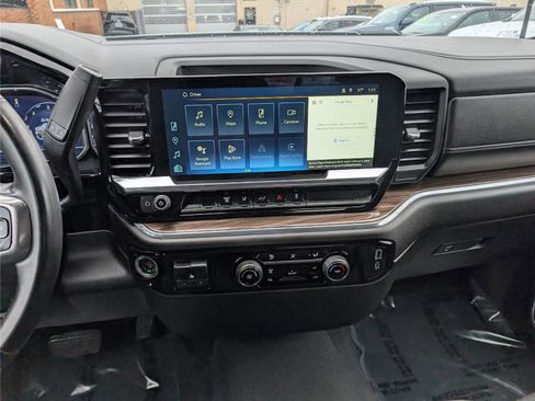 Used 2024 Chevrolet Silverado 3500 LT image 18