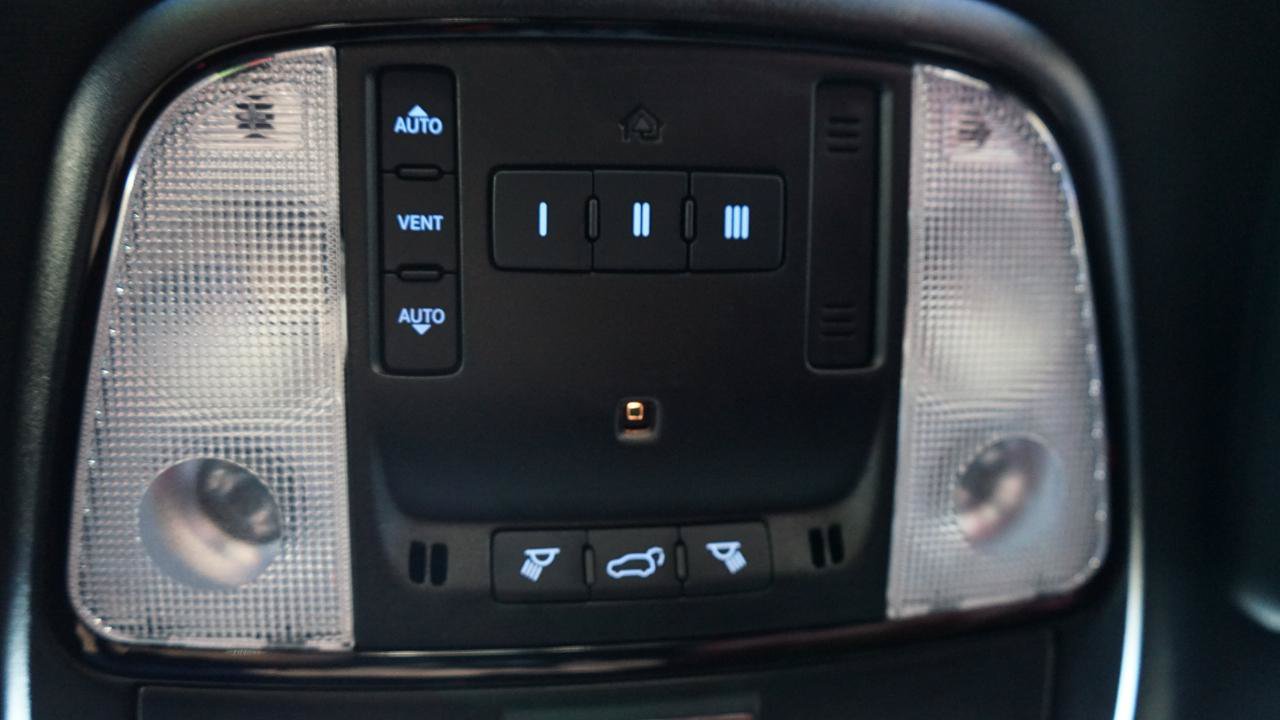 Used 2023 Dodge Durango SRT Hellcat AWD/4WD image 19