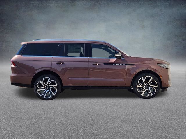 New 2027 Lincoln Navigator Black Label AWD/4WD image 8