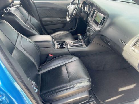 Used 2023 Dodge Charger SXT w/ Plus Group image 28