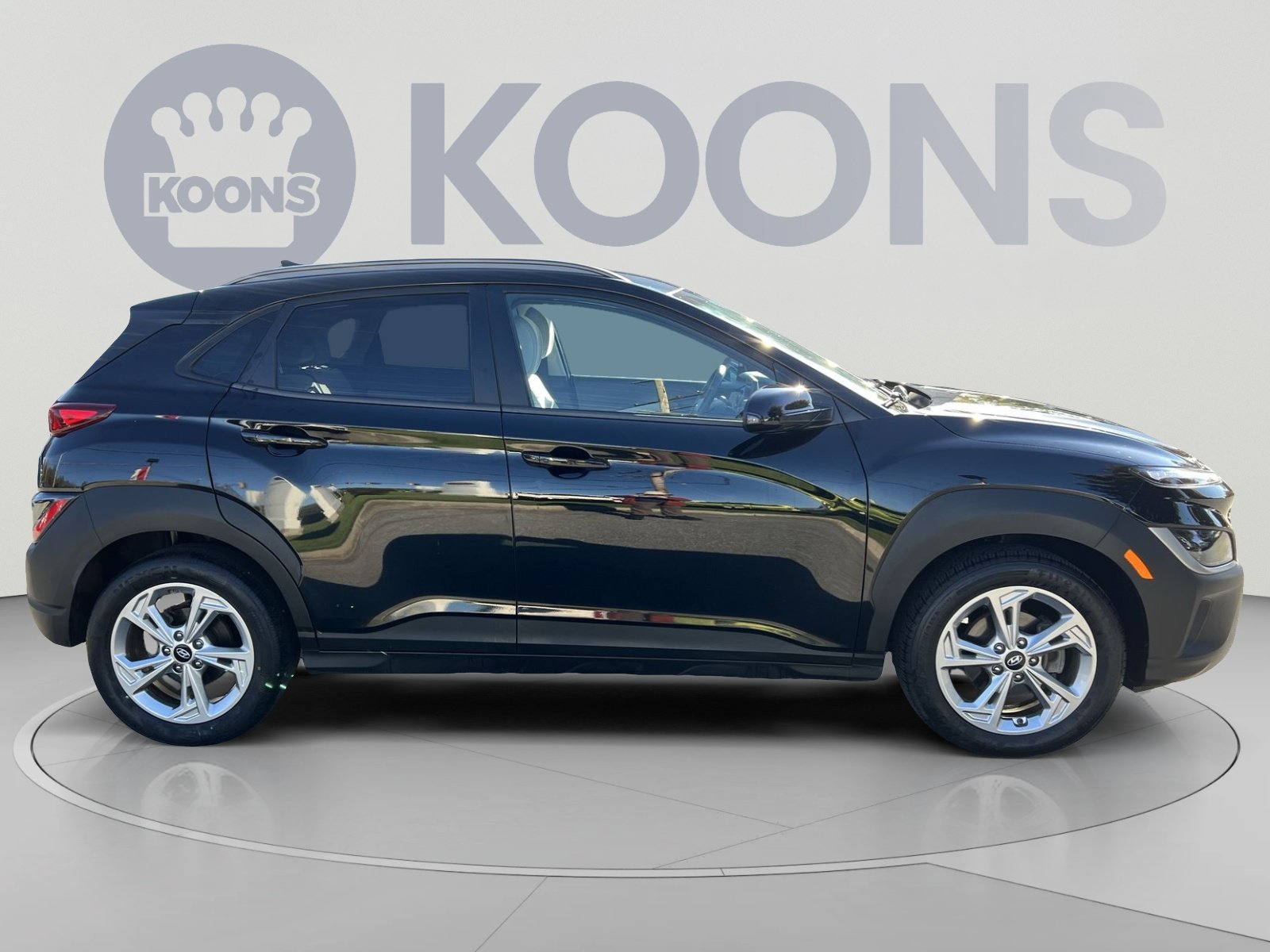 Used 2023 Hyundai Kona SEL FWD image 8