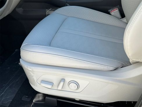 New 2025 Kia Sorento EX w/ EX Panoramic Sunroof Package image 18