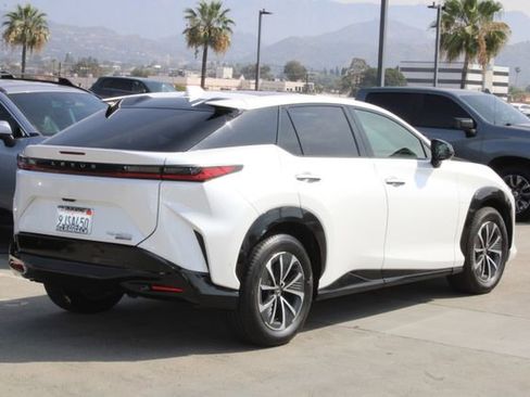 Certified 2023 Lexus RZ 450e Premium w/ Technology Package image 21