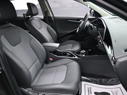 Used 2024 Kia Niro Wind w/ Wind Preserve Package FWD image 32
