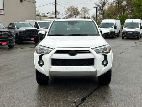 Used 2022 Toyota 4Runner SR5 Premium AWD/4WD image 7