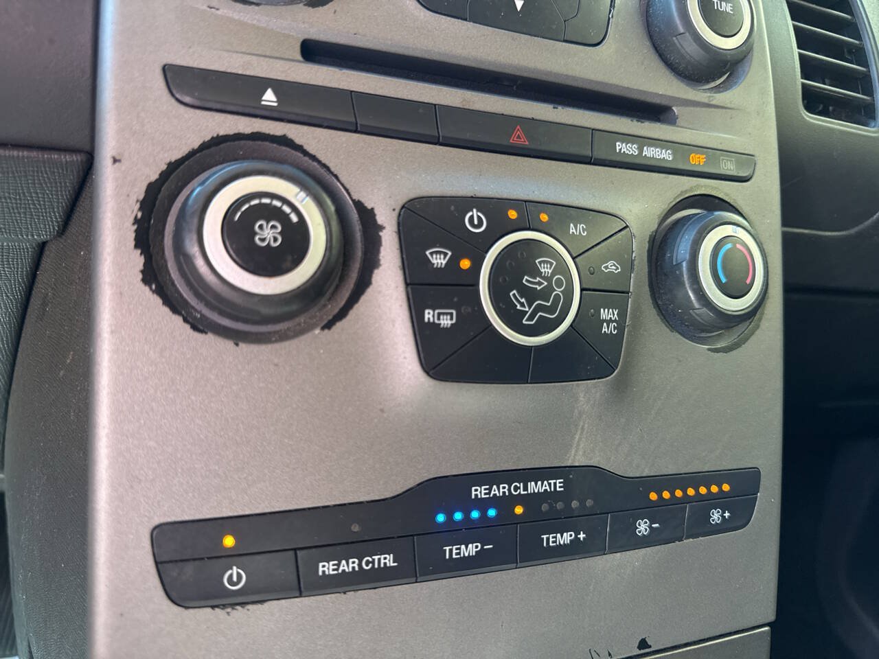 Used 2019 Ford Flex SE FWD image 22